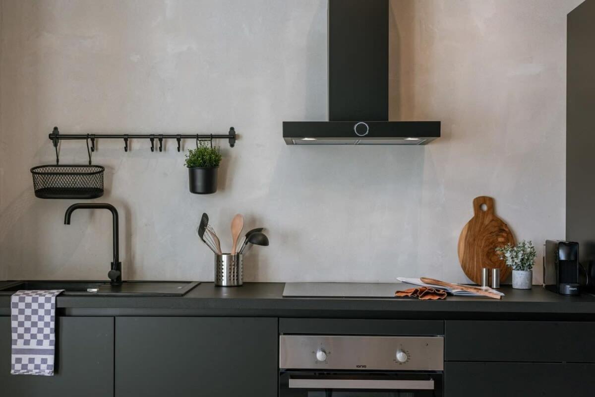 Huswell - Industrial Apartment With Terrace In أنتويرب المظهر الخارجي الصورة